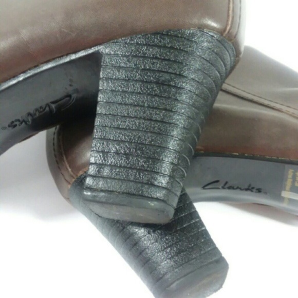 clarks heeled boots